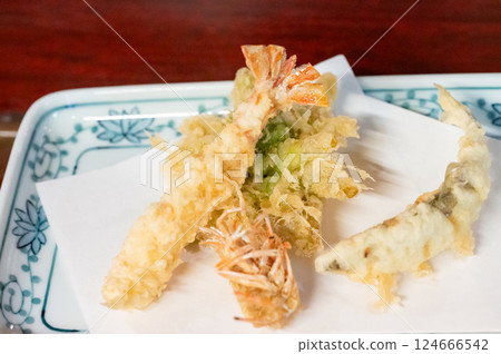 什錦美味的天婦羅 124666542