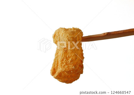 用馬鈴薯澱粉製作的黃豆粉紅蕨餅 124668547