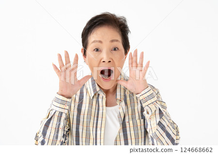 高級女性肖像驚訝 124668662