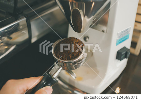 coffee, coffee bean, coffee-bean 124669071