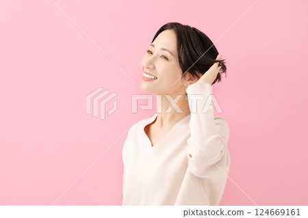 Hair care image middle woman 124669161