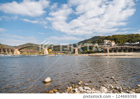 【錦帶橋和錦川】 124669398
