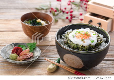 Spring Taste: Seared Warabi Rice Bowl Spring Taste: Seared Warabi Rice Bowl 124670666
