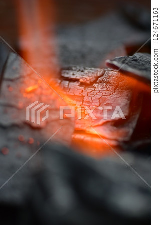 Gas burner, charcoal, fire starter, flame 124671163