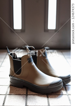 Short side gore rain boots, outdoor shoes 124674373