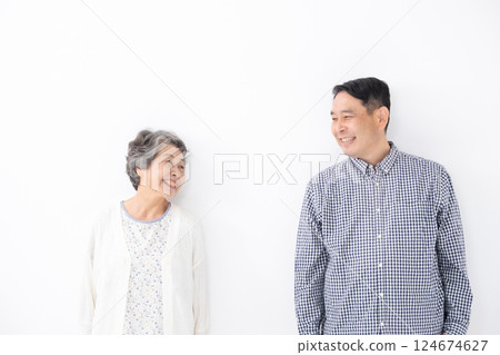 Parent and child Mother Son Parent and child Mother Son 124674627