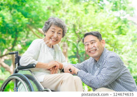 Parent and child wheelchair 124674635