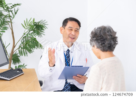 面對面體檢 124674709