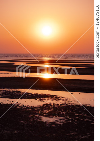 The fantastic sunset scenery of Matama Beach The fantastic sunset scenery of Matama Beach 124675116
