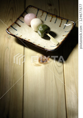 Three-color dumplings 124677877