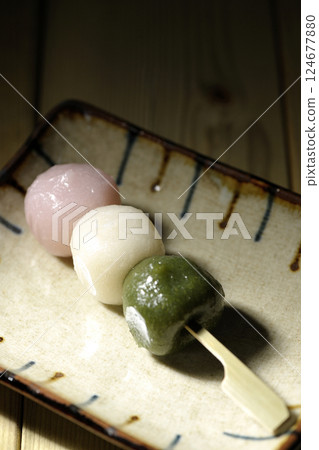 Three-color dumplings 124677880