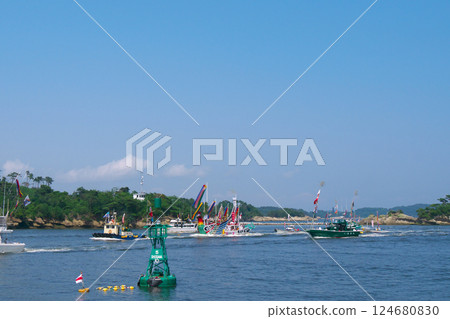 Shiogama Minato Festival (Mikoshi Sea Parade) [Daigasaki, Shichigahama Town, Miyagi Prefecture] 124680830