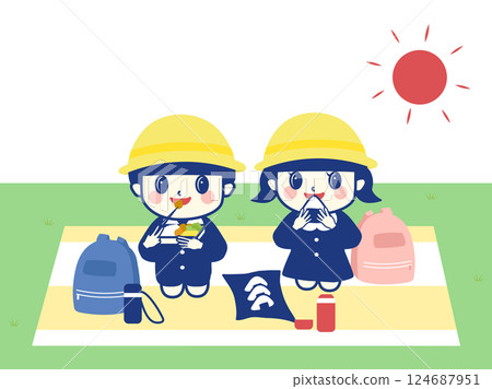 孩子們在實地考察後吃午餐 124687951