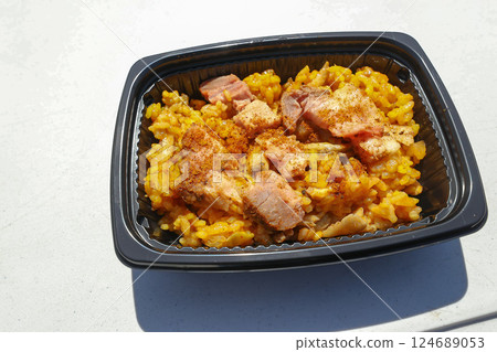 [Large pot] Paella with Iberian pork and mushrooms 124689053