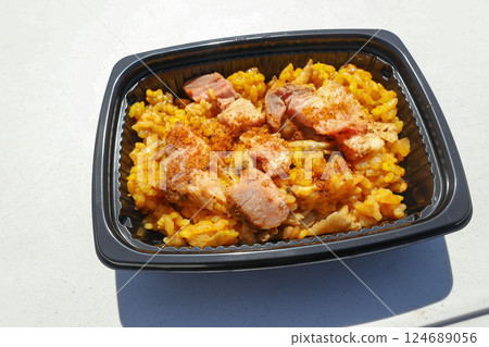 [Large pot] Paella with Iberian pork and mushrooms 124689056