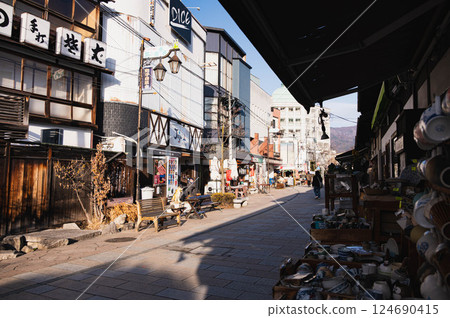Nawate Street 124690415