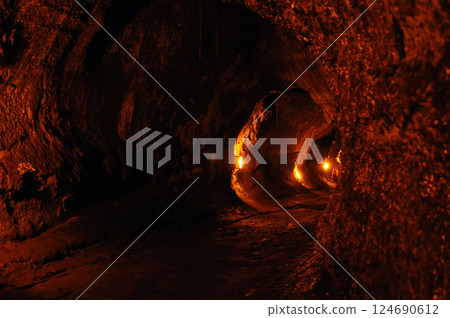Lava Tube on Hawaii Big Island 124690612