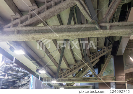 支撐 S-Con Field HOKKAIDO（北海道北廣島市北海道棒球場 F 村）座椅的鋼架 124692745