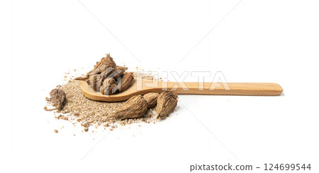 Cardamom Seeds Isolated, Cardamon, Dry Kardamon Fruits, Cardamum Spice, Cardamomum 124699544
