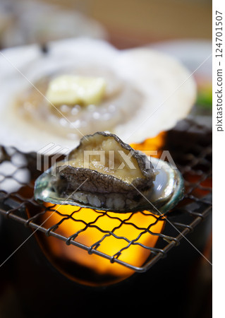 Abalone dance grill 124701507