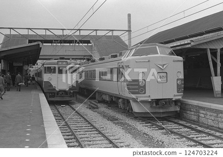 1975 Shiosai Express at Choshi Station 1975 Shiosai Express at Choshi Station 124703224