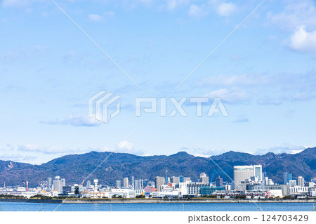 從神戶機場的觀景台俯瞰神戶 124703429