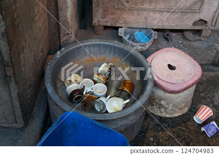 The streets of India 124704983