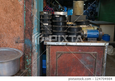 The streets of India 124704984