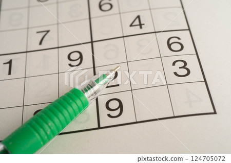 Puzzle, game to play for keep you brain younger for developing Alzheimer disease in senior patient. Puzzle, game to play for keep you brain younger for developing Alzheimer disease in senior patient. 124705072