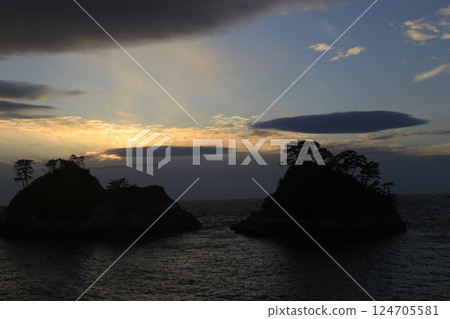 堂島的美麗夕陽 124705581
