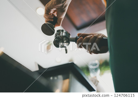 cafeteria, cafe, caffe 124706115