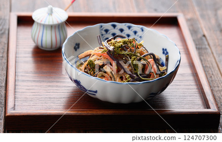 Spring Luxury: Stewed Fern and Konjac (Stocked Dish) 124707300