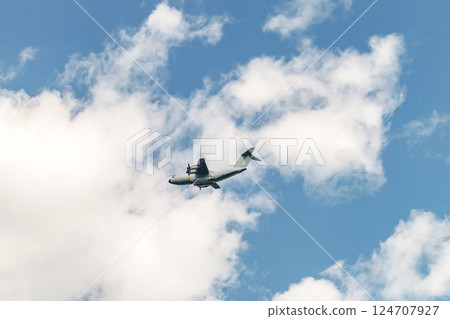 France Airplane transport Airbus A400M Atlas, military transport aircraft Europe NATO 124707927