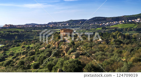 Valley of Temples near Agrigento, Sicily, Italy Valley of Temples near Agrigento, Sicily, Italy 124709019