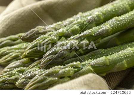 新鮮可口的蘆筍 124710653
