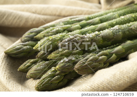 新鮮可口的蘆筍 新鮮可口的蘆筍 124710659