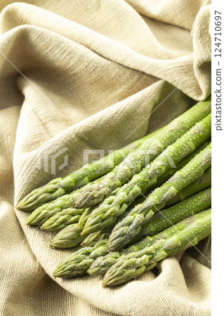 新鮮可口的蘆筍 新鮮可口的蘆筍 124710697