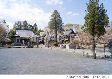 Akiha Shrine (North Ridge of Mount Takao) Akiha Shrine (North Ridge of Mount Takao) 124710807