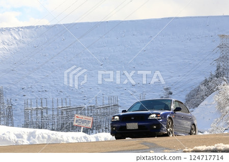 SUBARU LEGACY B4, Miboro Dam [Shirakawa Village, Ono District, Gifu Prefecture] 124717714