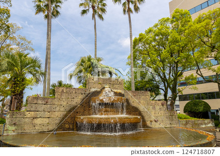 The fountain at Lions Park along the Kotsuki River in Kagoshima City, a place of relaxation for the town 124718807
