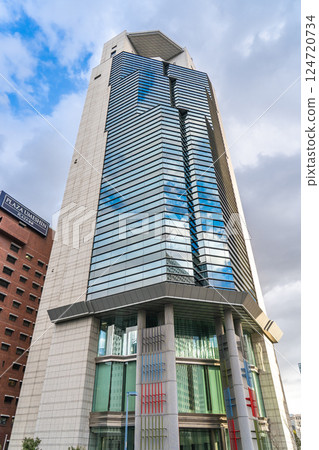 Aioi Nissay Dowa Sompo Phoenix Tower (Dowaka Fire Insurance Phoenix Tower) Skyscraper in Nishitenma, Kita-ku, Osaka 124720734