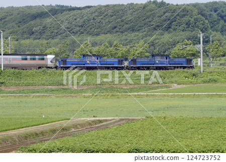 [檔案] 臥舖快船 Cassiopeia、Cassiopeia、Cassiopeia Cruises 將於 2025 年 6 月退役 124723752