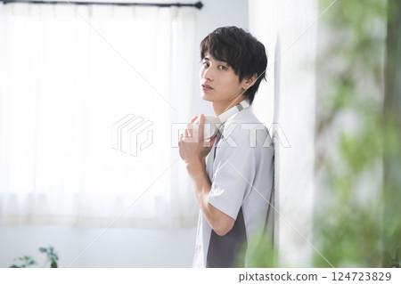 男性肖像』 124723829