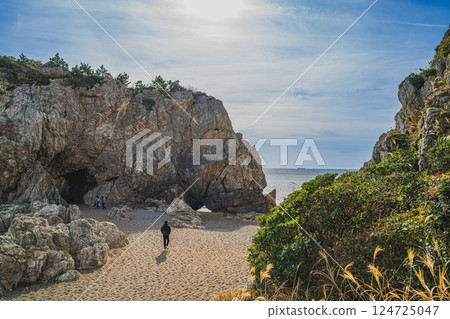 Scenery of the Hinode Stone Gate in Tahara City (Aichi Prefecture) Scenery of the Hinode Stone Gate in Tahara City (Aichi Prefecture) 124725047