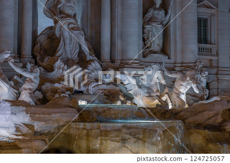 Roman baroque fountains 124725057