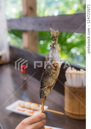 [Iya specialty] Grilled sweetfish with salt [Tokushima] 124725071