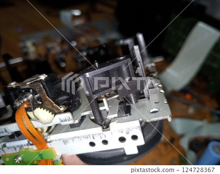 Tape pulling mechanism of the cassette deck. tape recorder 124728367