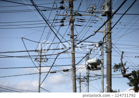 電纜和電桿 電纜和電桿 124731792