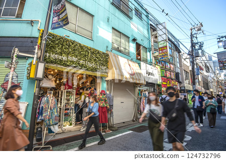 東京下北澤站世田谷的街景 東京下北澤站世田谷的街景 124732796