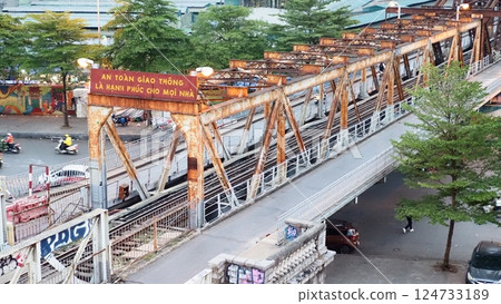 越南河內龍邊大橋 124733189